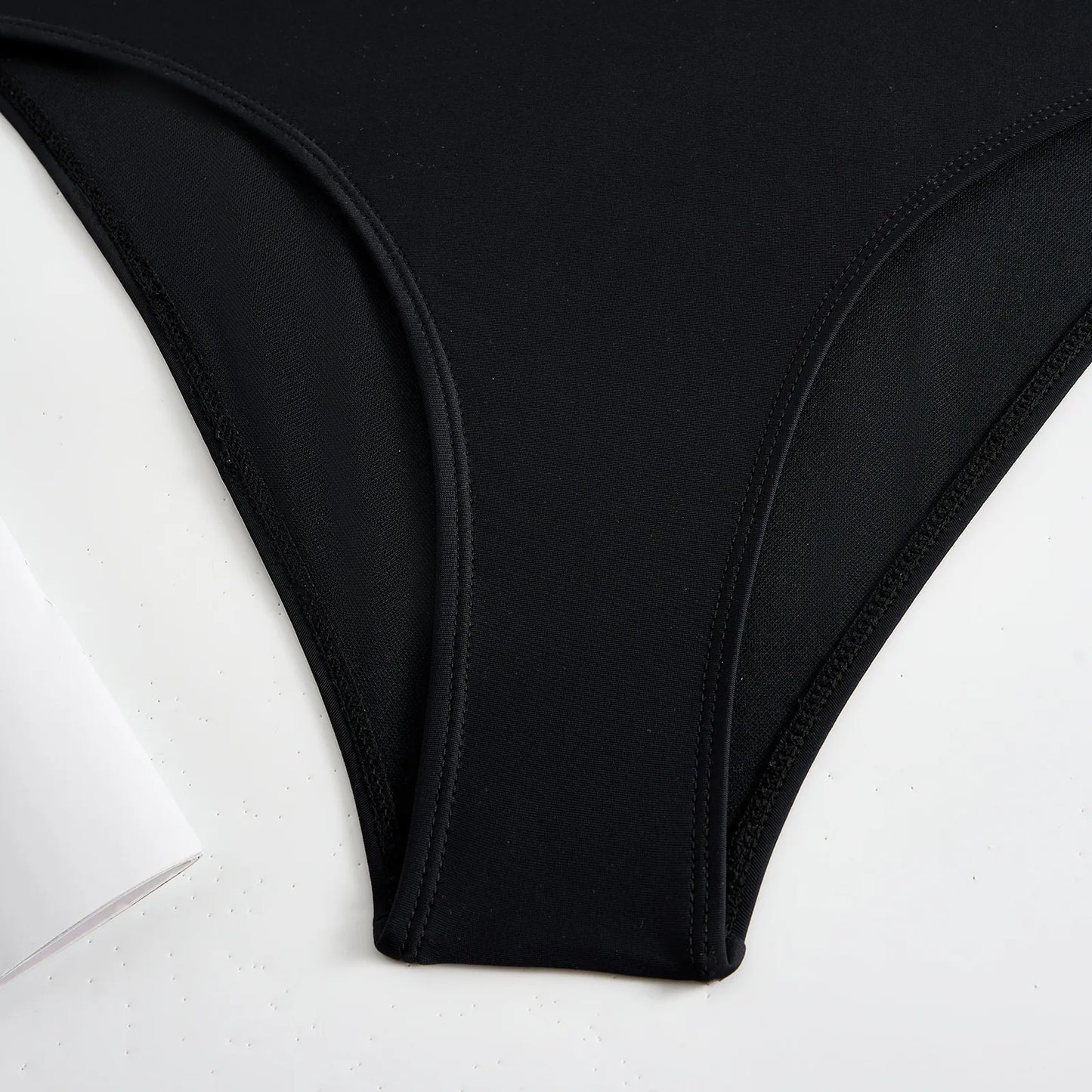2-Piece Women’s Summer Swimsuit Set – Confidence-Boosting Fit with Chic Beach Vibes